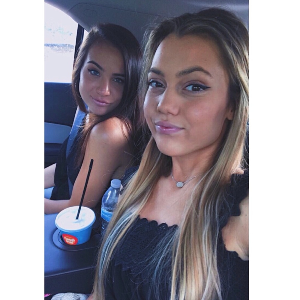 Meet your Posher, Courtney